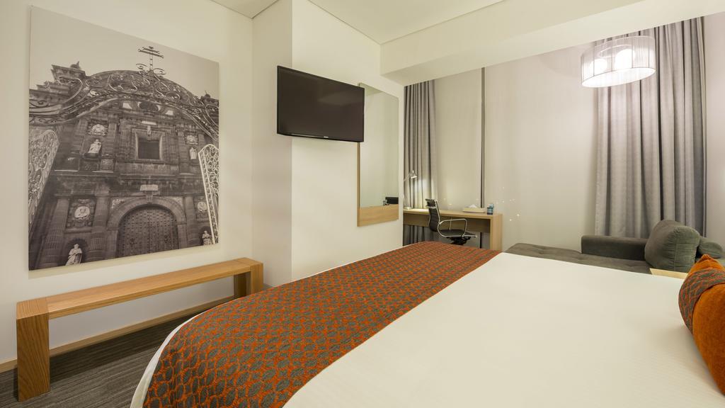 Camino Real Puebla Hotel & Suites Exterior photo