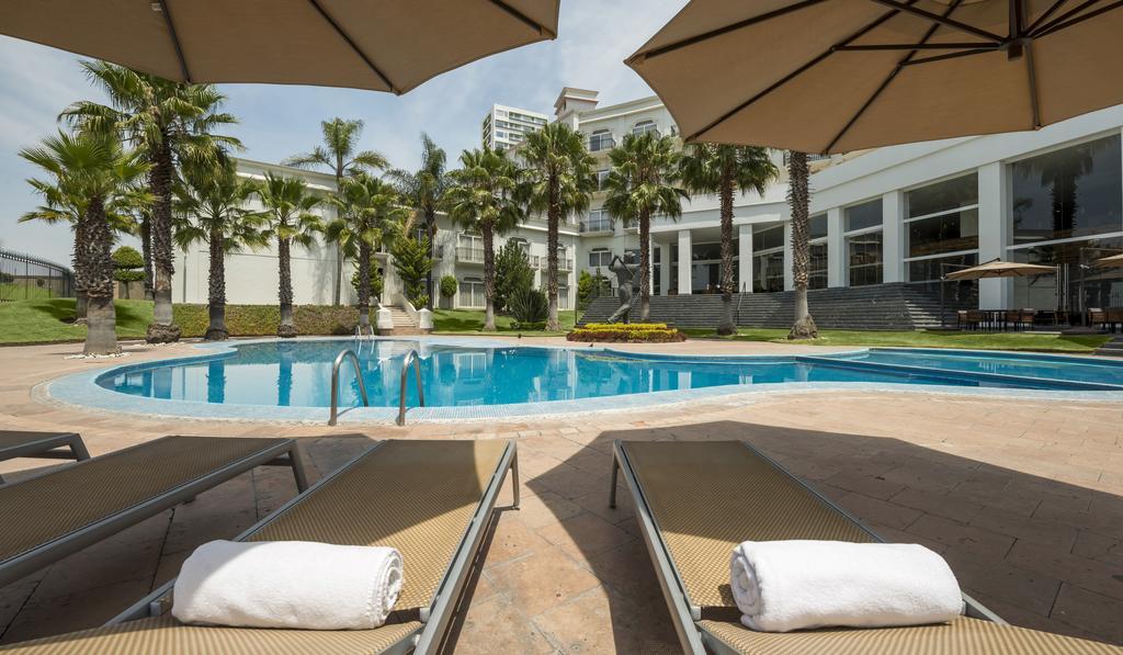 Camino Real Puebla Hotel & Suites Exterior photo