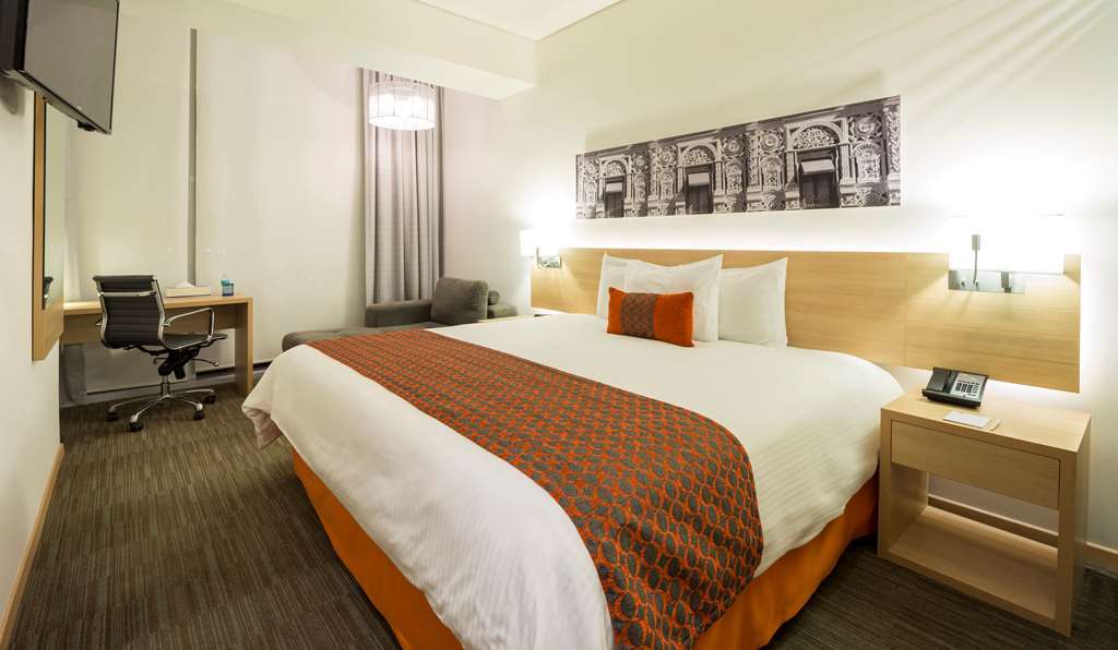Camino Real Puebla Hotel & Suites Room photo